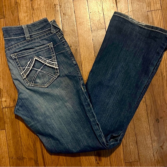 Women’s 31L Ariat Demin Jeans - Picture 1 of 4